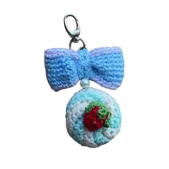 Strawberry Cake Keychain Pendant Crochet Handmade - Picture 1 of 2
